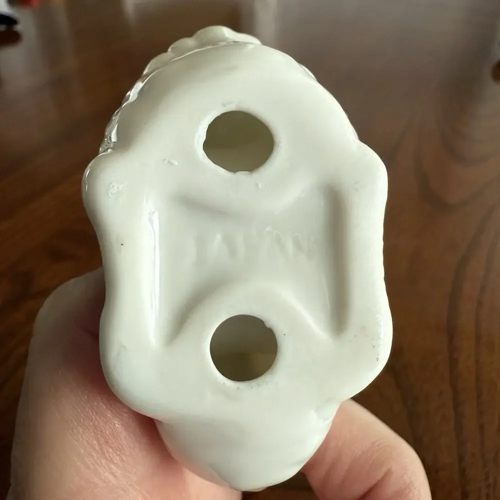 Set of 7 Vintage White Porcelain Napkin Rings Duck Shape Made in Japan